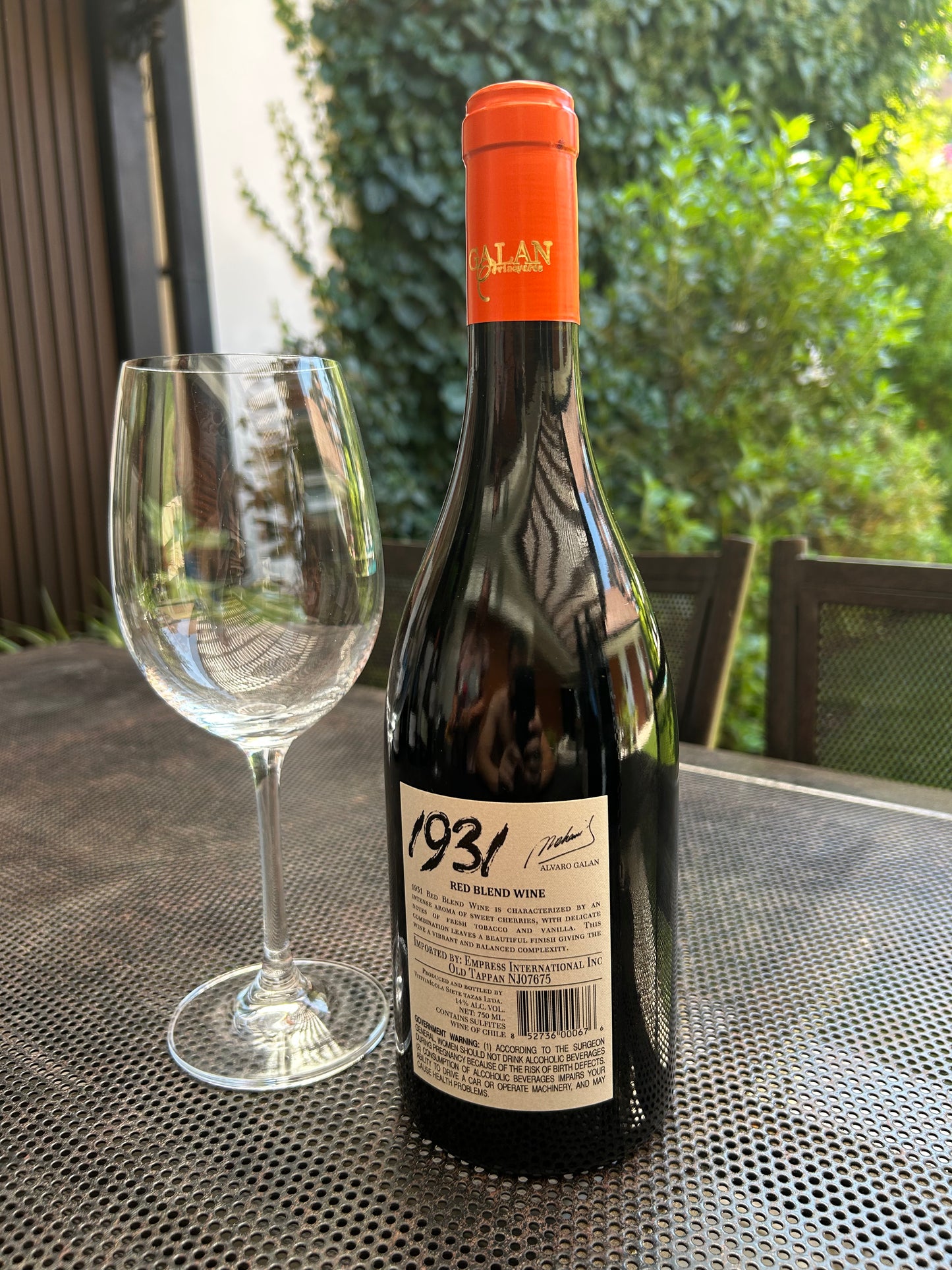 (1 Botella 750 ml) Ensamblaje Premium - Red Blend